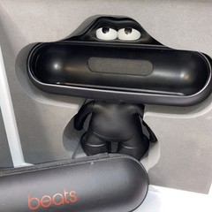 Beats Pill 1.0 Portable Bluetooth Black Speaker Dude Stand Holder Case OEM Cords