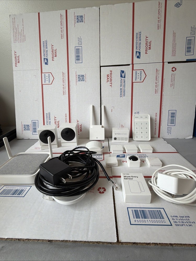 Lot of Wyze Cam Outdoor V1/ V2 WV0D2 Cameras Wi-Fi Security System UNTESTED