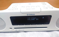 Yamaha TSX-B235 Desktop Audio System Bluetooth CD FM Radio 220V White Remote