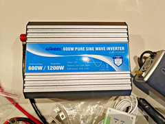 Giandel 600W Pure Sine Wave Inverter 12V DC to 120V AC w Remote Control + Extra