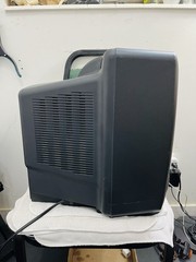 Samsul Box Tv- Model #Com3100. Work Greats, No Remote. Small Crack See Pictures!