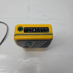 Sony Sports Walkman SRF-8 Yellow FM/AM Radio With Headphones Works Great