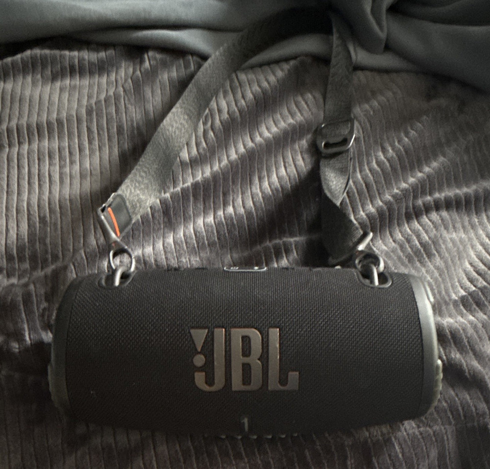 JBL Xtreme 3 Bluetooth Portable Cylindrical Speaker Black w/ Carry Strap & Box