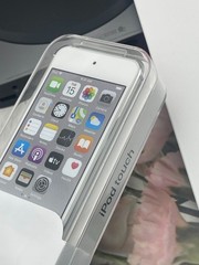New Apple iPod Touch 5th 6th 7th Gen 32/64/128GB/256GB，Sealed Box，US STOCK Lot