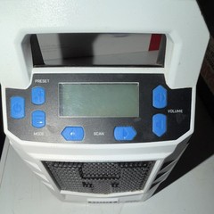 HART HPAD01ID 20V Portable AM/FM Radio w/ USB Charger, White/Black/Blue
