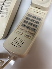 Vintage Radio Shack 43-581 Beige Trimline Corded Phone Wall Desk Landline