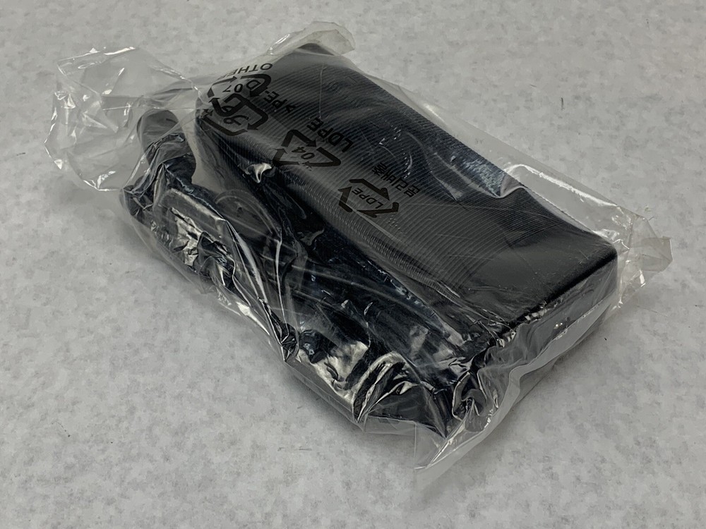 HIPRO HP-OW120F13 AC Adapter Input:100-240V ~2A 50-60Hz Output:18.5V 6.5A 120W