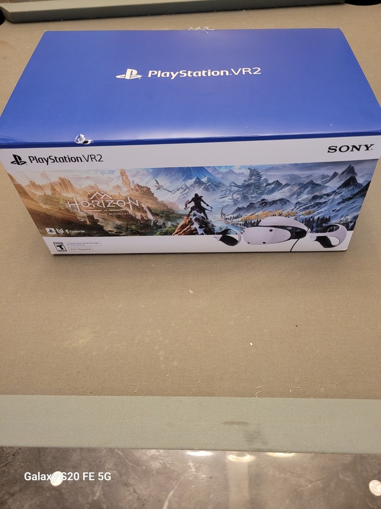 Call Of The Mountain Bundle PlayStation PS5 VR2 (Headset, Sense Controllers)