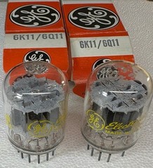 RARE NOS NIB YELLOW LOGO *PERFECT MATCH PAIR 6K11 6Q11 * MINT CONDITION 1960’S