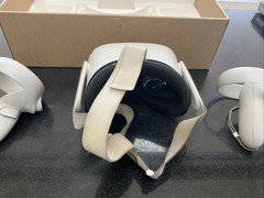 Meta Quest 2 White Standalone VR Headset with Controllers & Original Box