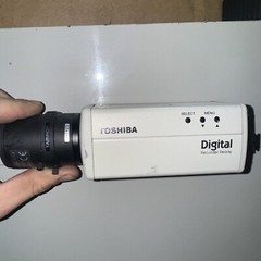 TOSHIBA CCD-R2 Digital Recorder Ready Video Camera Model IK-540A