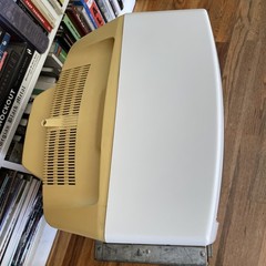 JVC Mastercommand C-13WL513” CRT VTG Retro Gaming Television White & Yellow 1994