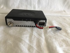 MOTOROLA CM200 AAM50RPC9AA1AN UHF 438-470 MHZ 40W 4CH ANALOG W/ ACCESSORIES