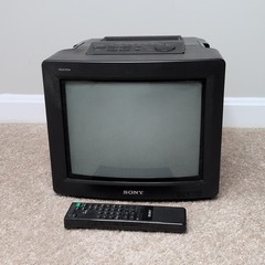 SONY TRINITRON KV-10FMV20 10″ CRT Retro Gaming Television TV Mega Bass + REMOTE