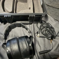 Audeze LCD-X-with Case Less Than 30 Hours Used