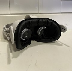 Meta Oculus Quest 2 – 128GB VR Headset + Accessories & Charger
