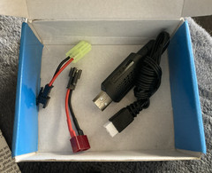 7.4v 3000 mAh Li-ion battery pack WITH CHARGER