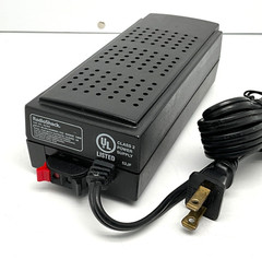RadioShack Cat. No. 22-503 AC to DC 13.8VDC Regulated Power Supply for CB Radio