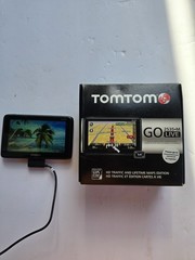 TomTom GO 2535TM 4CQ01 Vehicle GPS Navigator Black 5.0″ Touchscreen Display READ
