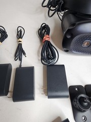 HTC VIVE Cosmos Elite Full VR Headset Kit