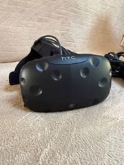 HTC Vive Virtual Reality Headset (99HAHZ024-00)