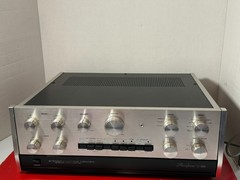 Accuphase C-200 Stereo Preamplifier Vintage Audio Control Amp.