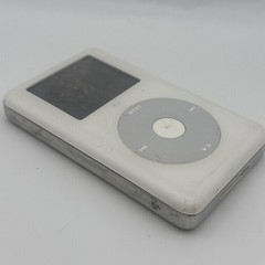 Apple iPod MP102 HP INVENT 4th Generation (20 GB) White – NO POWER – FOR PARTS