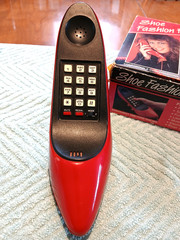 1987 Shoe Fashion Landline Phone, W/Original box & inst. Nice, Works. # SH-910