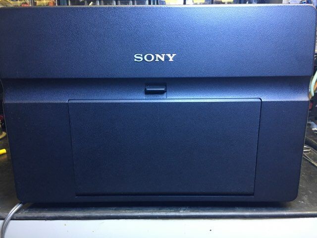 SONY CRF V21 IN EXCELLENT CONDITION WITH ACCESSORIES AND DOCUMENTS