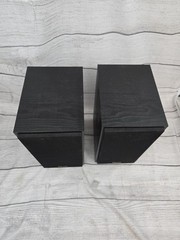 Klipsch Reference R-41M Bookshelf Home Speakers, Black Textured Wood Grain Vinyl