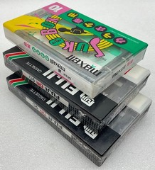 11 Maxell & 2 Fuji Blank Audio Cassette Tapes – New, Sealed (see pictures)