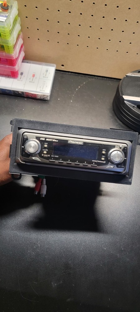 Pioneer DEH-P6600 1 DIN CD Player In-Dash Car Stereo Head Unit Detachable Face