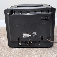 SONY TRINITRON KV-10FMV20 10″ CRT Retro Gaming Television TV Mega Bass + REMOTE