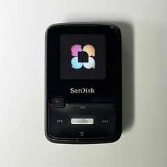 Sansa SanDisk Clip Zip Black 8GB Digital Media MP3 Player FM Radio Freeshipping
