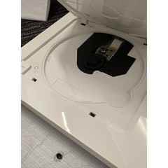 TOSHIBA REGZA SD-P1010S 10.1″ Portable DVD Player IPS LCD White 2020 Near Mint