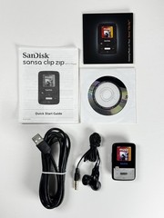 Sandisk Sansa Clip Zip 8GB MP3 Player FM Radio Voice Recorder Black New Unused