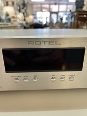 Rotel RDG-1520 Digital Gateway Receiver Tuner Streaming Apple iPhone iPod