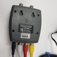 RCA Converter Kit CRF907A RF Modulator A/V -to- RF / Coax / Coaxial