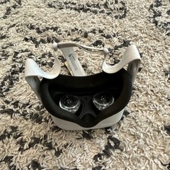 Meta Quest 2 VR Headset 512 GB White w/ Controllers, USB-C, 90Hz, 96° FOV