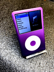 Apple iPod classic 7th Generation Purple Pink (256GB) Bundle w/ new accessories