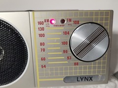 Vintage Lynx AM/FM Portable Radio (Model LK-8) – Made in Hong Kong