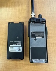 Icom IC-V8 VHF Handheld 5.5W Transceiver, New in Box with Charger