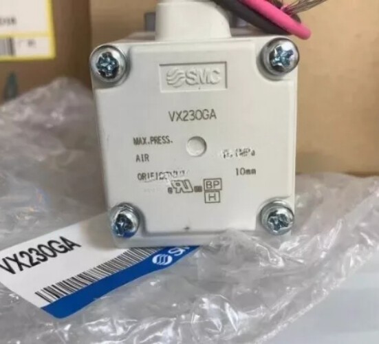 1PCS NEW FOR SMC Solenoid Valve VX230GA