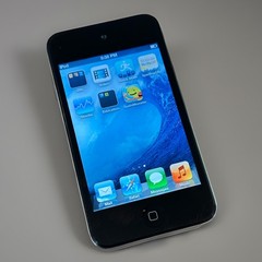 Apple iPod Touch 4th Generation 8GB Black – A1367 – MC540LL/A
