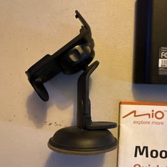 Mio Moov 200 GPS United States Portable GPS Navigation With Spoken Streets/Used