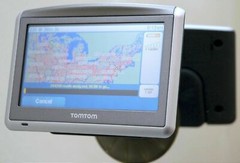 TomTom ONE XL Portable Car 4.3″ LCD GPS System USA/Canada navigator receiver Set