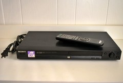 Sony DVP-NS325 /B CD/DVD Player with Remote TESTED WORKS