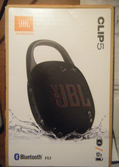 JBL Clip 5 Portable Bluetooth Speaker Black New in Sealed Box