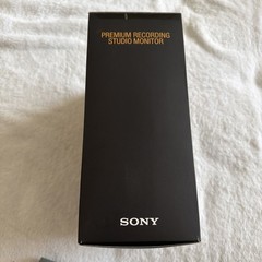 Sony MDR-V900HD Premium Recording Studio Monitor Headphones, new in box