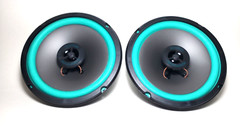 2-pcs 6-1/2″ 2-way speakers 50/200 RMS/MAX Power Handling